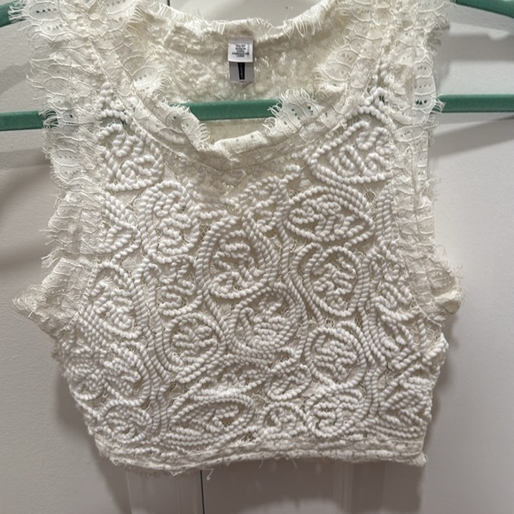 Lord & Taylor White Sheer Lace Top - Picture 3 of 4